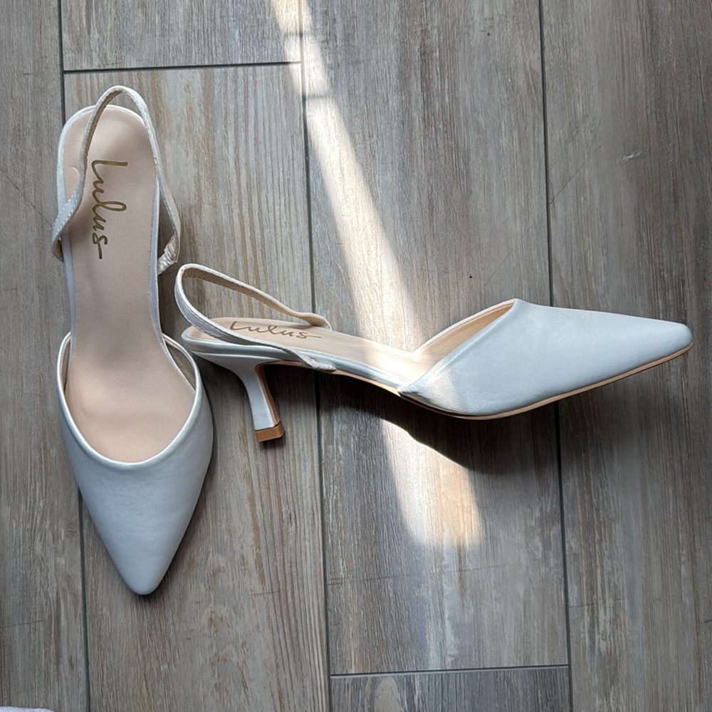 Lulu Keith white satin shoe
